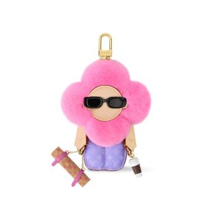 louis-vuitton-M03988_PM2_Front20view.jpg Vivienne Fashionista Yoga Bag Charm