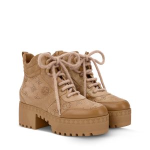 Laureate Platform Desert Boot – Camel
